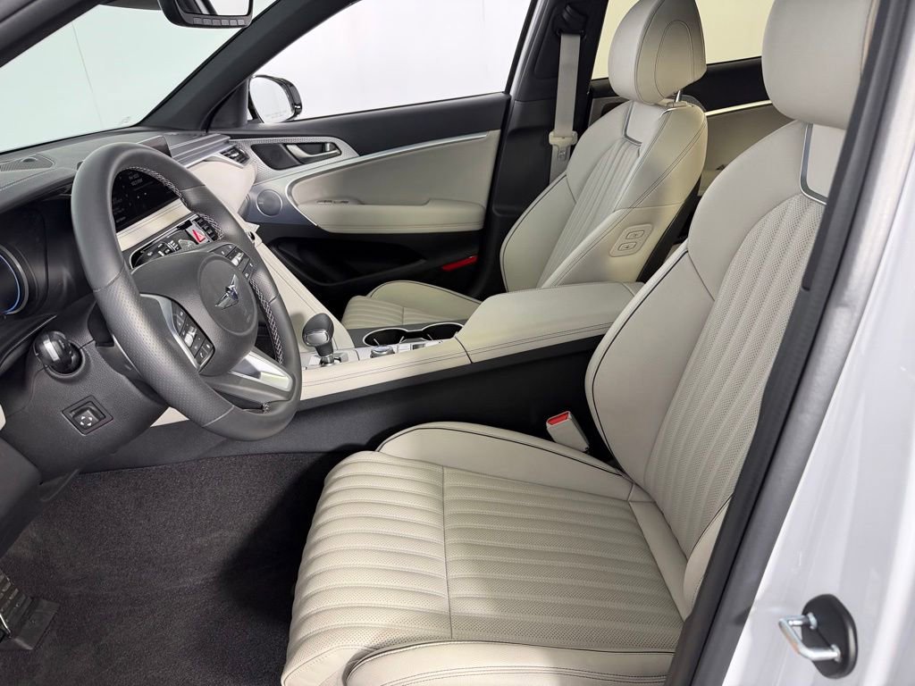 Used 2023 Genesis G70 2.0T w/ Sport Prestige Package AWD/4WD image 19