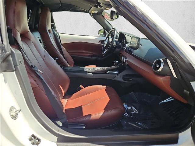 Used 2019 MAZDA MX-5 Miata RF Grand Touring RWD image 17