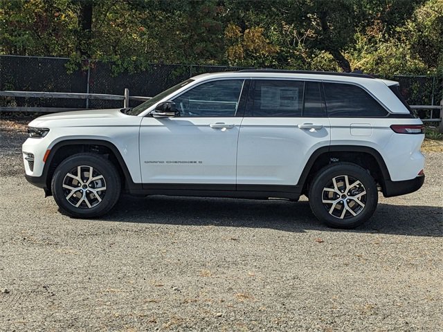 New 2025 Jeep Grand Cherokee Limited image 5