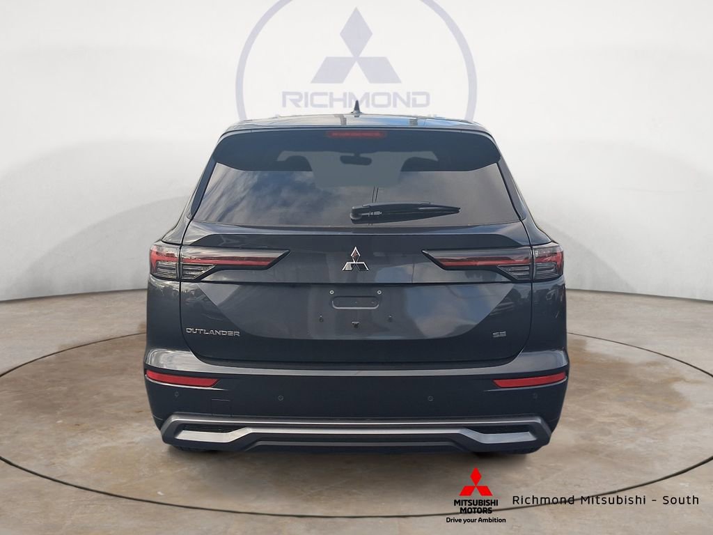 New 2026 Mitsubishi Outlander SE FWD image 4