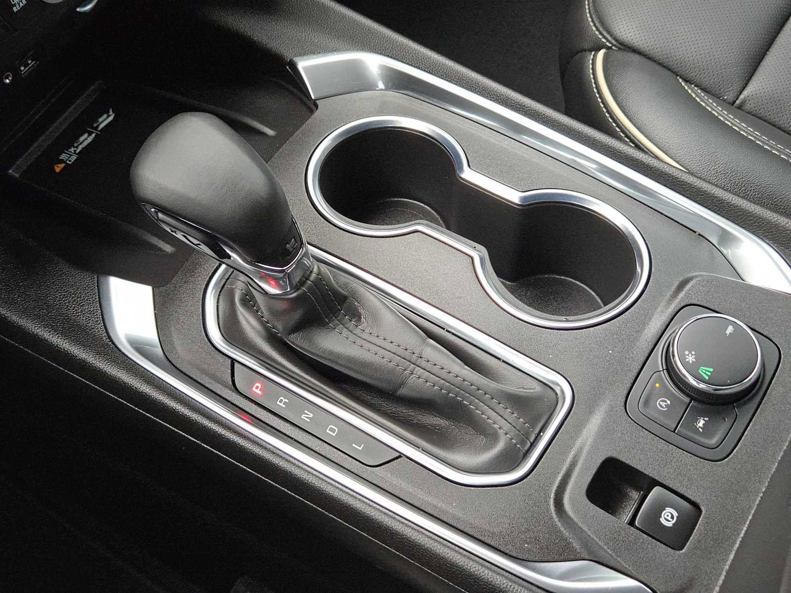 Certified 2023 Chevrolet Traverse Premier w/ Redline Edition image 20