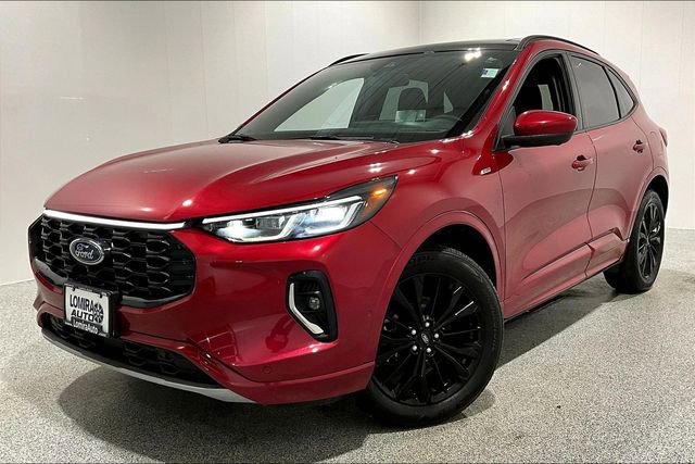 Used 2023 Ford Escape ST-Line Elite w/ Premium Technology Package image 3