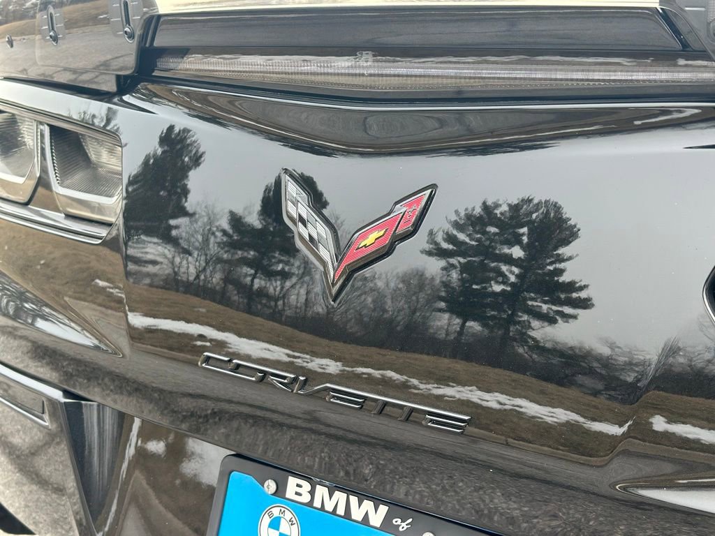 Used 2015 Chevrolet Corvette Z06 w/ 3LZ Preferred Equipment Group image 13