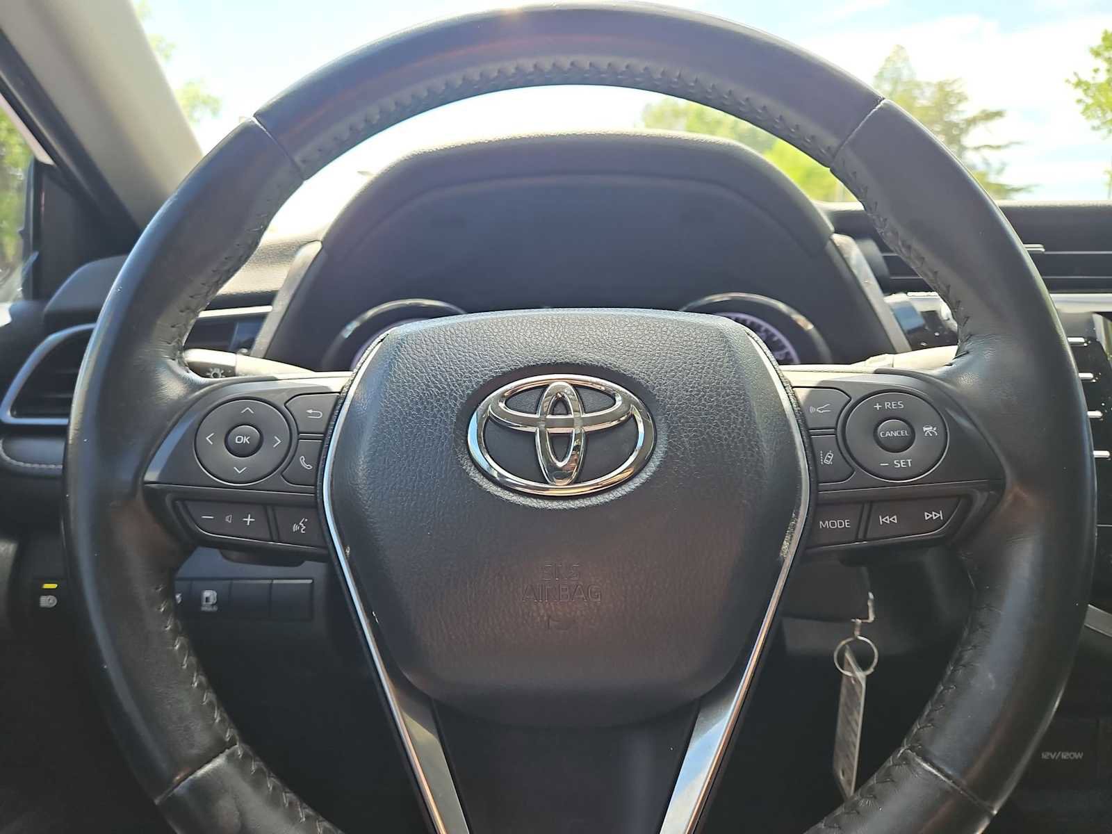 Used 2020 Toyota Camry SE FWD image 22
