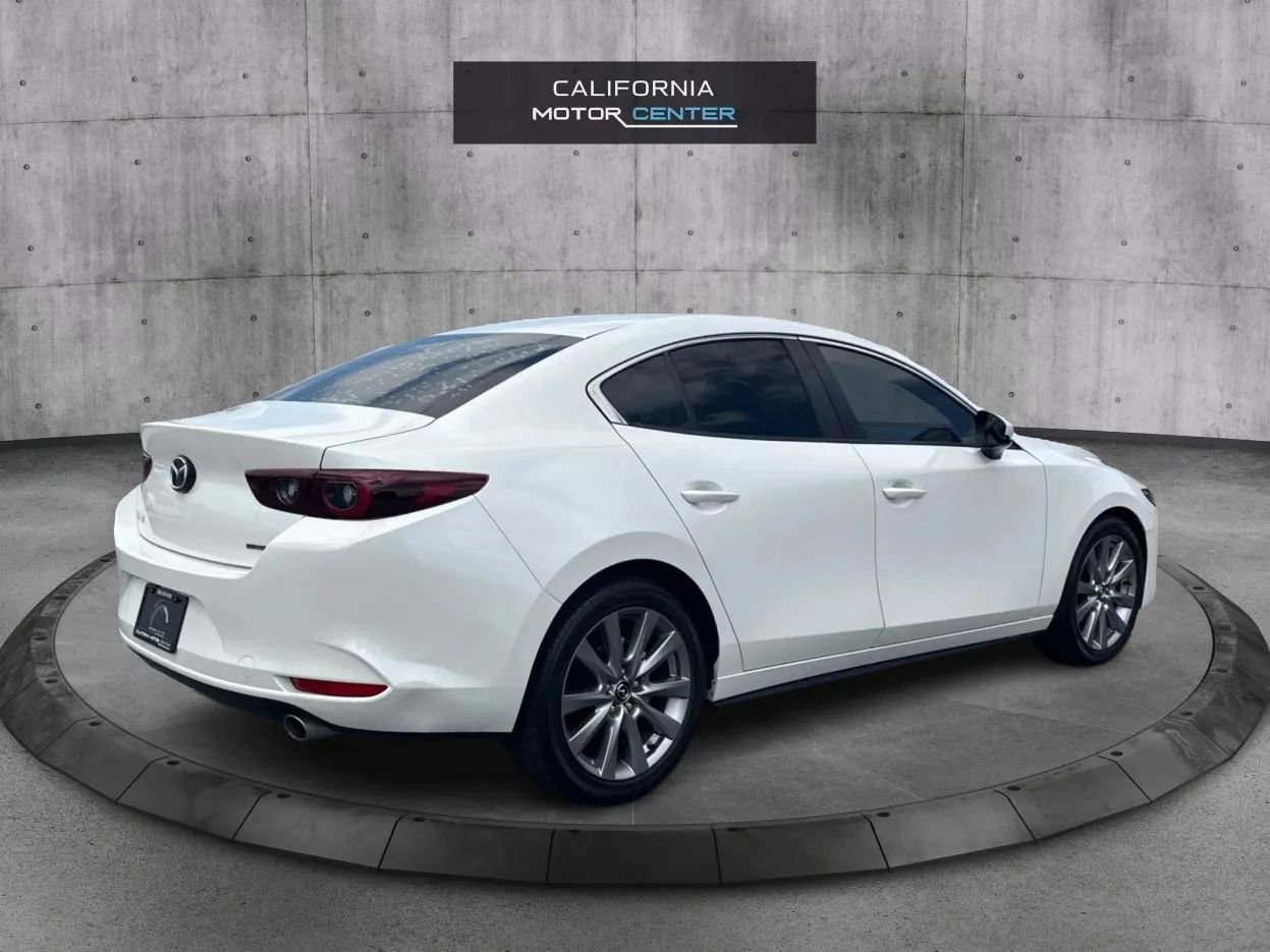 Used 2022 MAZDA MAZDA3 s FWD image 5