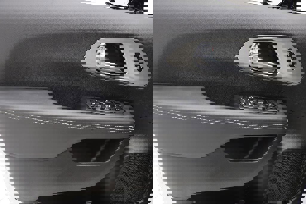 Used 2024 Chrysler Pacifica Limited w/ S Appearance Package image 15