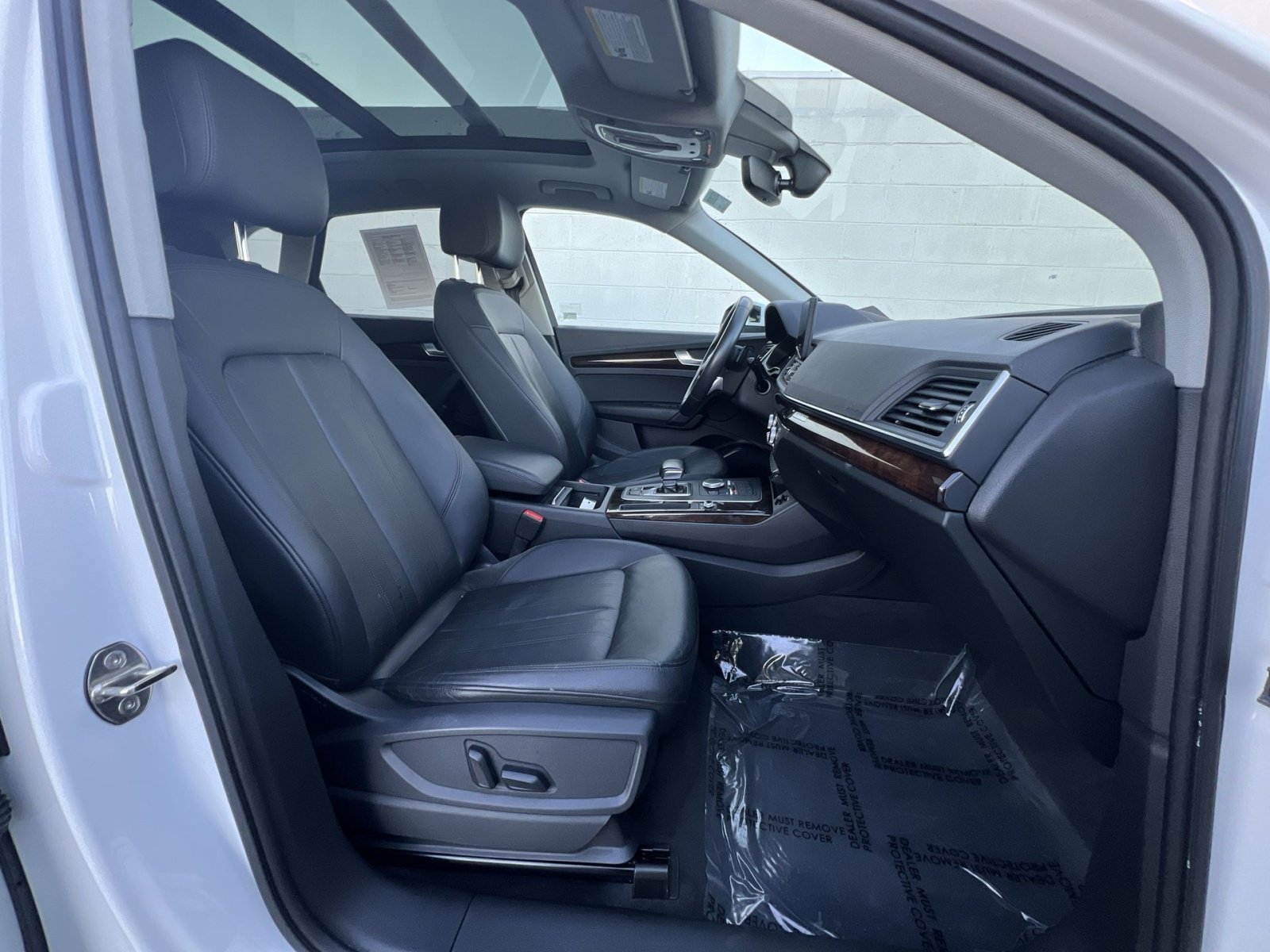 Used 2020 Audi Q5 2.0T Premium w/ Convenience Package AWD/4WD image 27