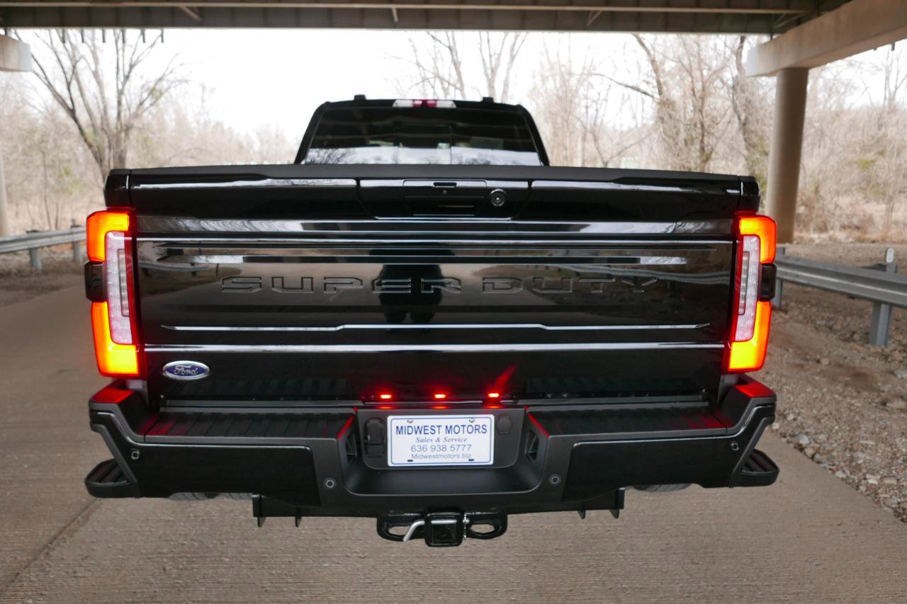 Used 2026 Ford F450 Platinum w/ FX4 Off-Road Package image 44