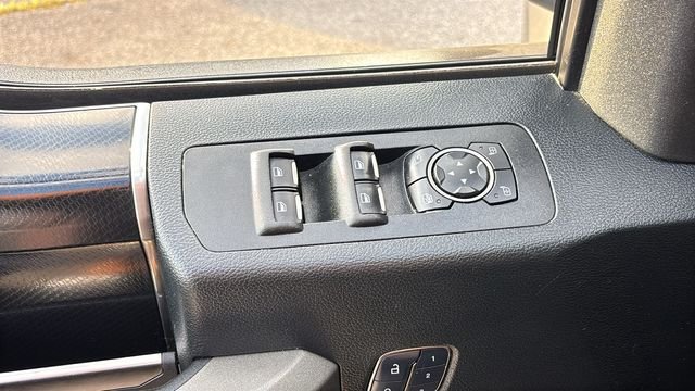 Used 2017 Ford F150 Raptor w/ Equipment Group 802A Luxury AWD/4WD image 11