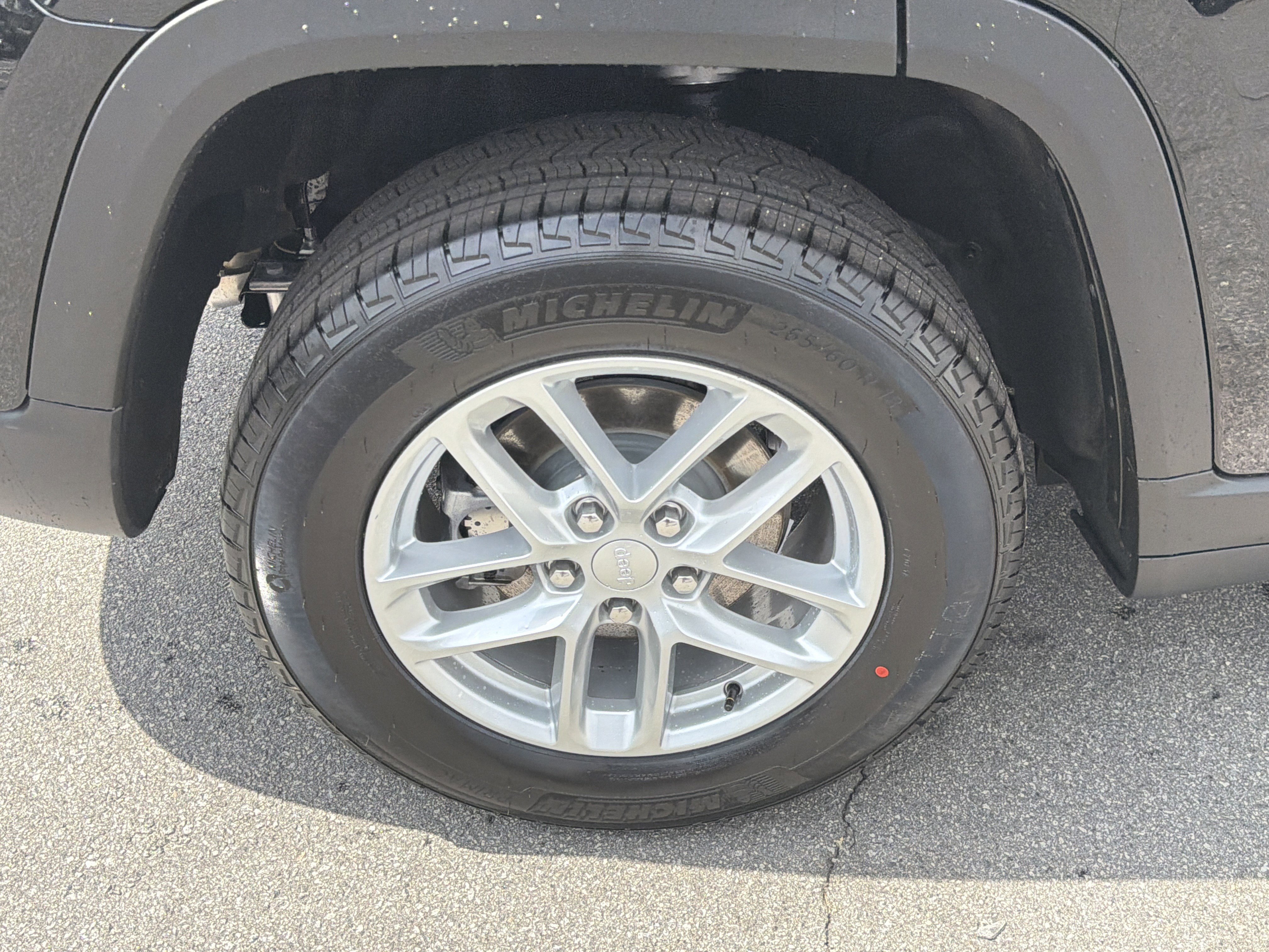 New 2026 Jeep Grand Cherokee Laredo w/ Trailer Tow Package image 21