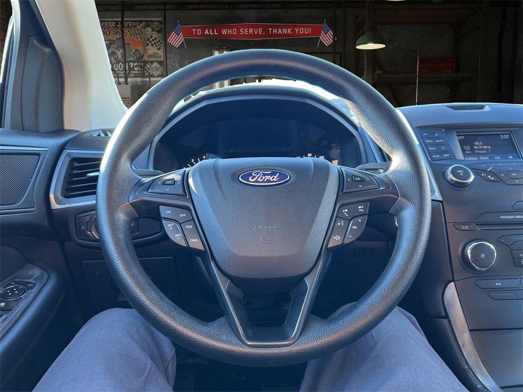 Used 2016 Ford Edge SE image 19