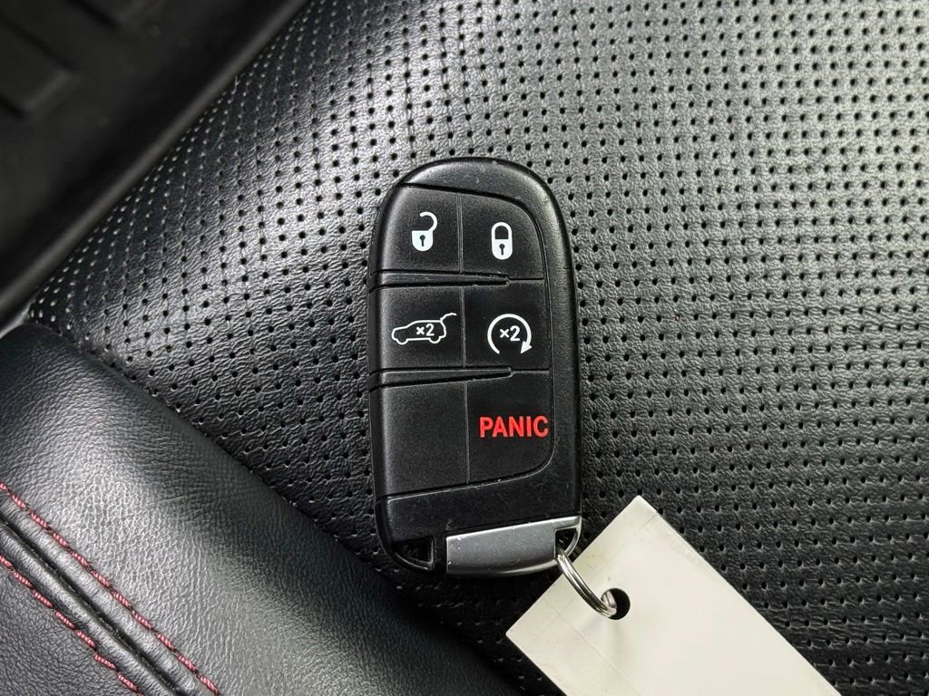 Used 2021 Dodge Durango R/T w/ Blacktop Package AWD/4WD image 28