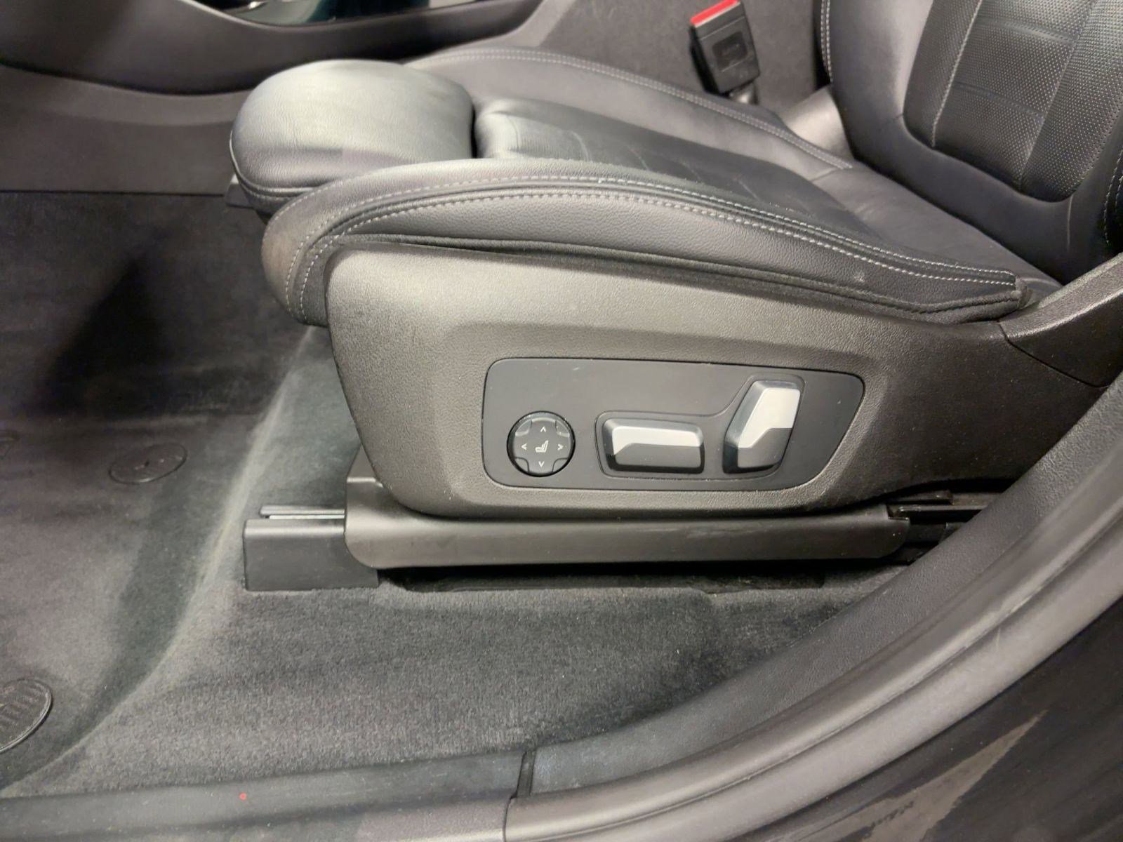 Used 2019 BMW X3 sDrive30i w/ Executive Package image 13