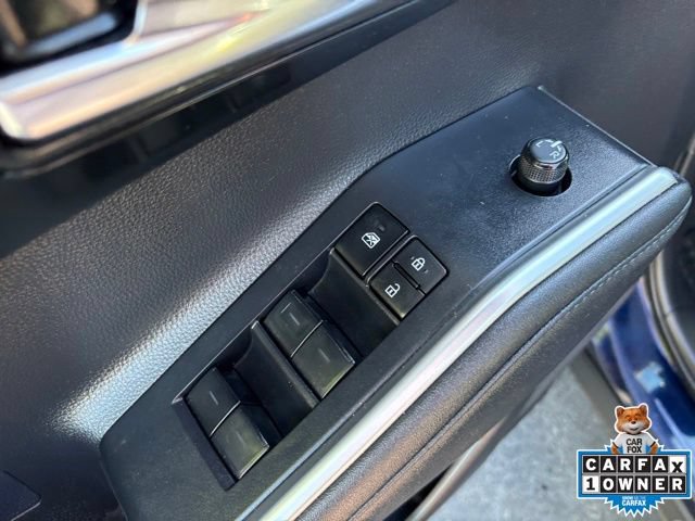 Used 2023 Toyota Highlander XLE FWD image 28
