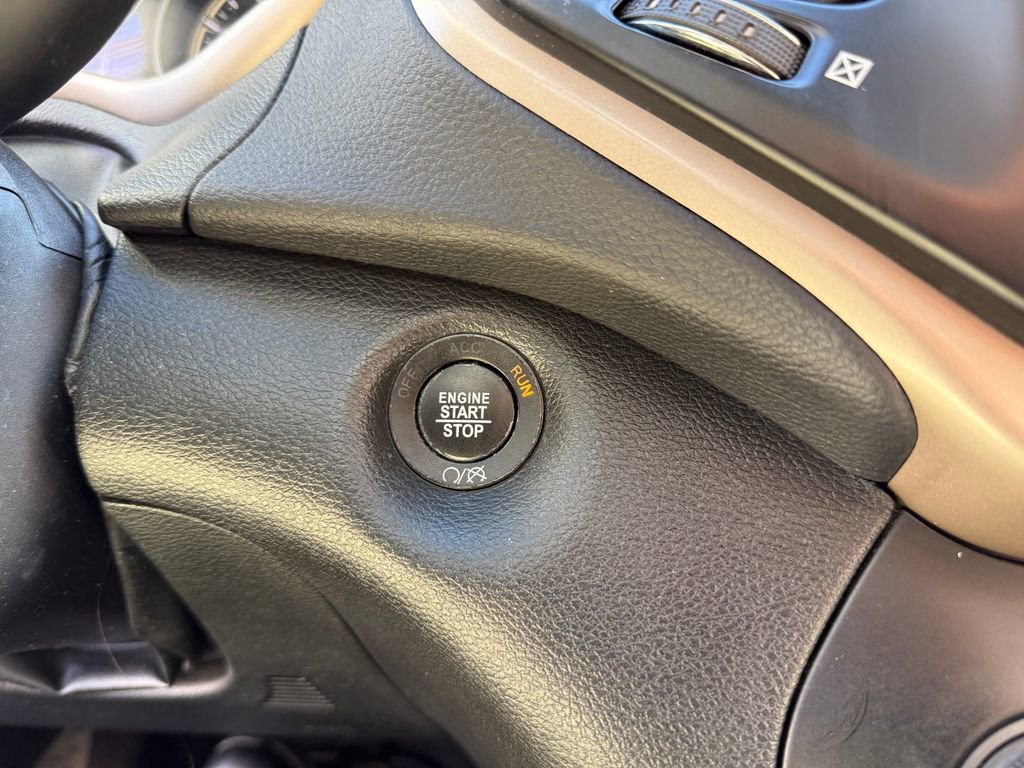 Used 2018 Jeep Cherokee Limited image 17