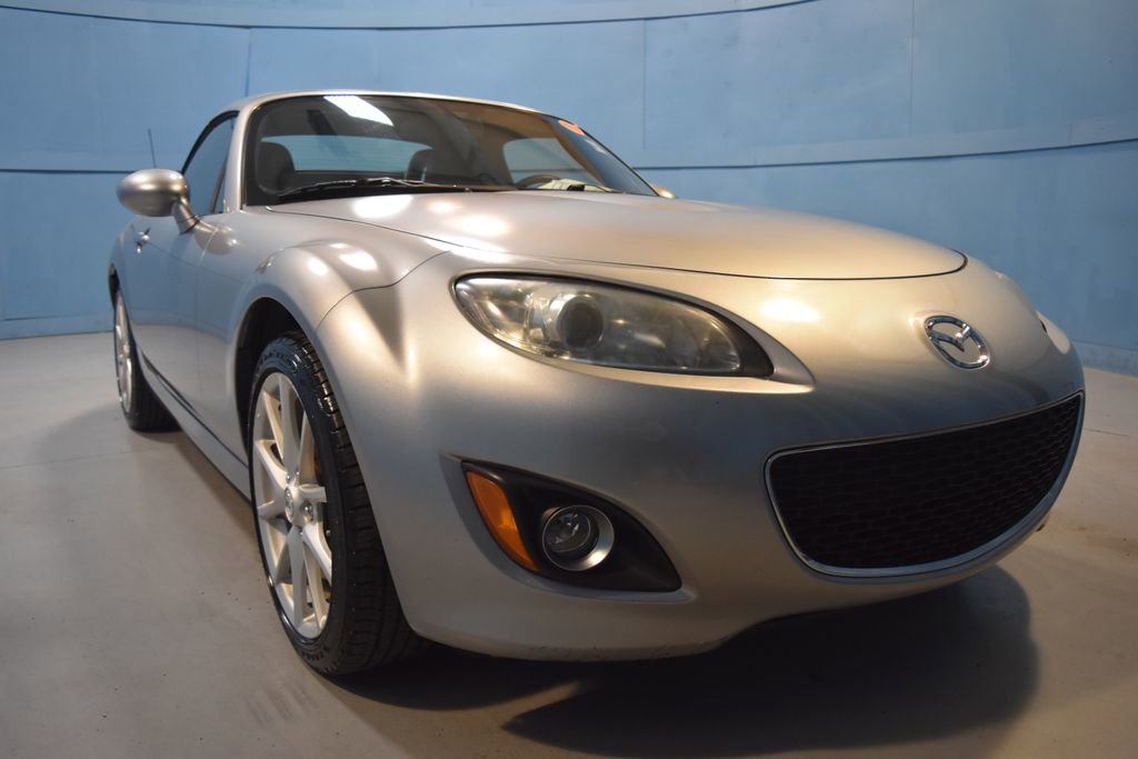 Used 2011 MAZDA MX-5 Miata Grand Touring w/ Premium Pkg image 7