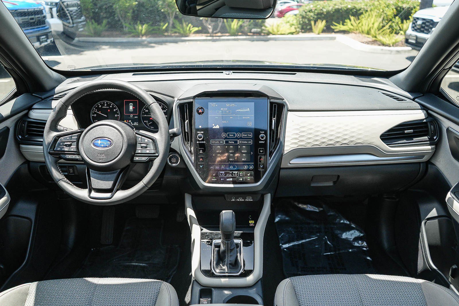 Used 2025 Subaru Forester Premium w/ Convenience Package #1 AWD/4WD image 12