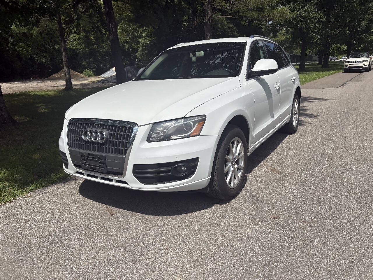 Used 2012 Audi Q5 2.0T Premium Plus w/ Premium Plus Pkg AWD/4WD image 2