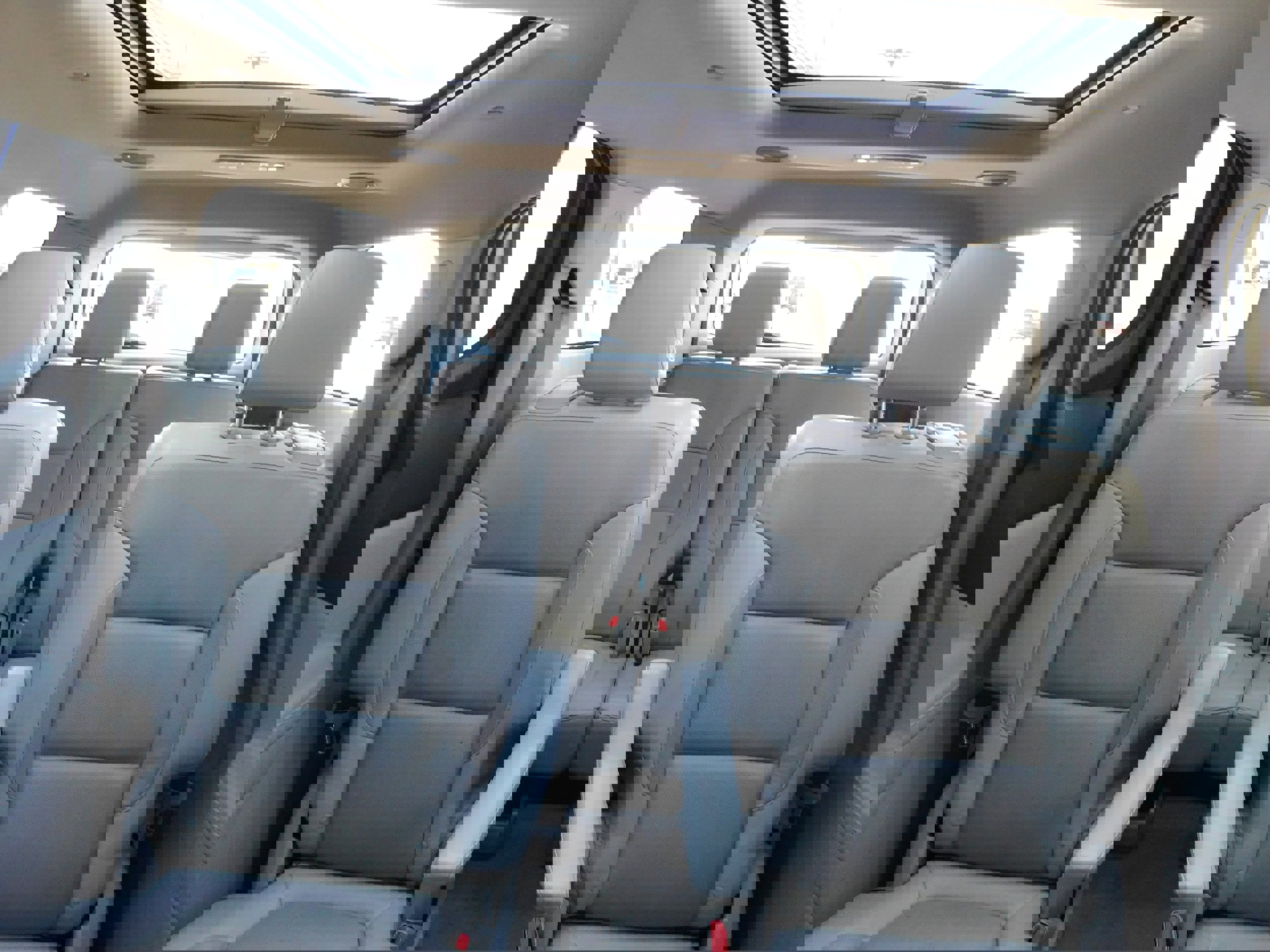 Used 2018 GMC Acadia SLT image 15