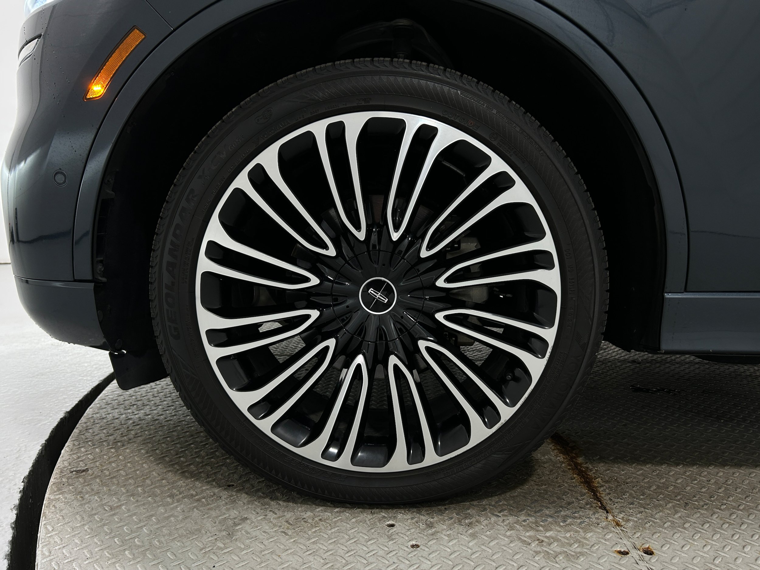 Used 2021 Lincoln Aviator Black Label AWD/4WD image 43