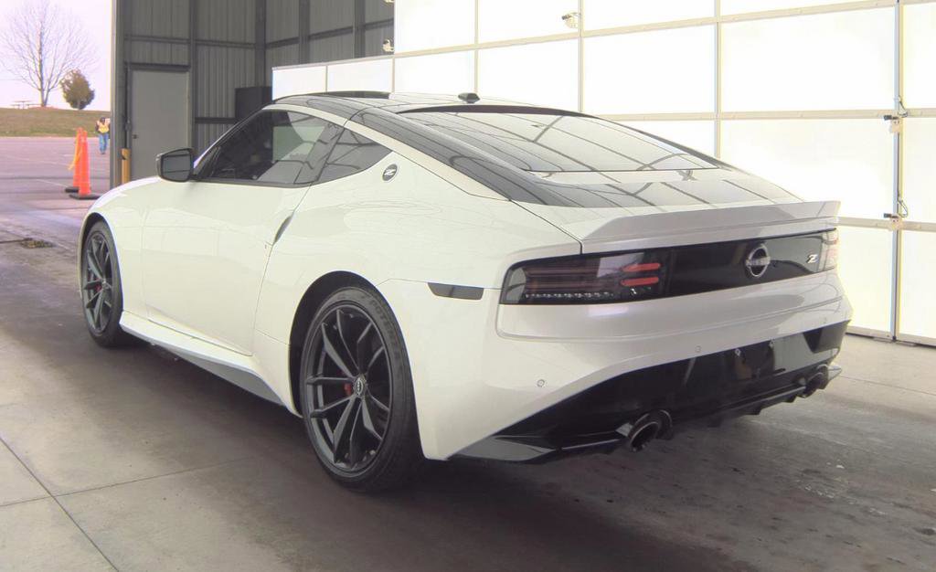 Certified 2024 Nissan Z Performance w/ Floor Mat Package image 4