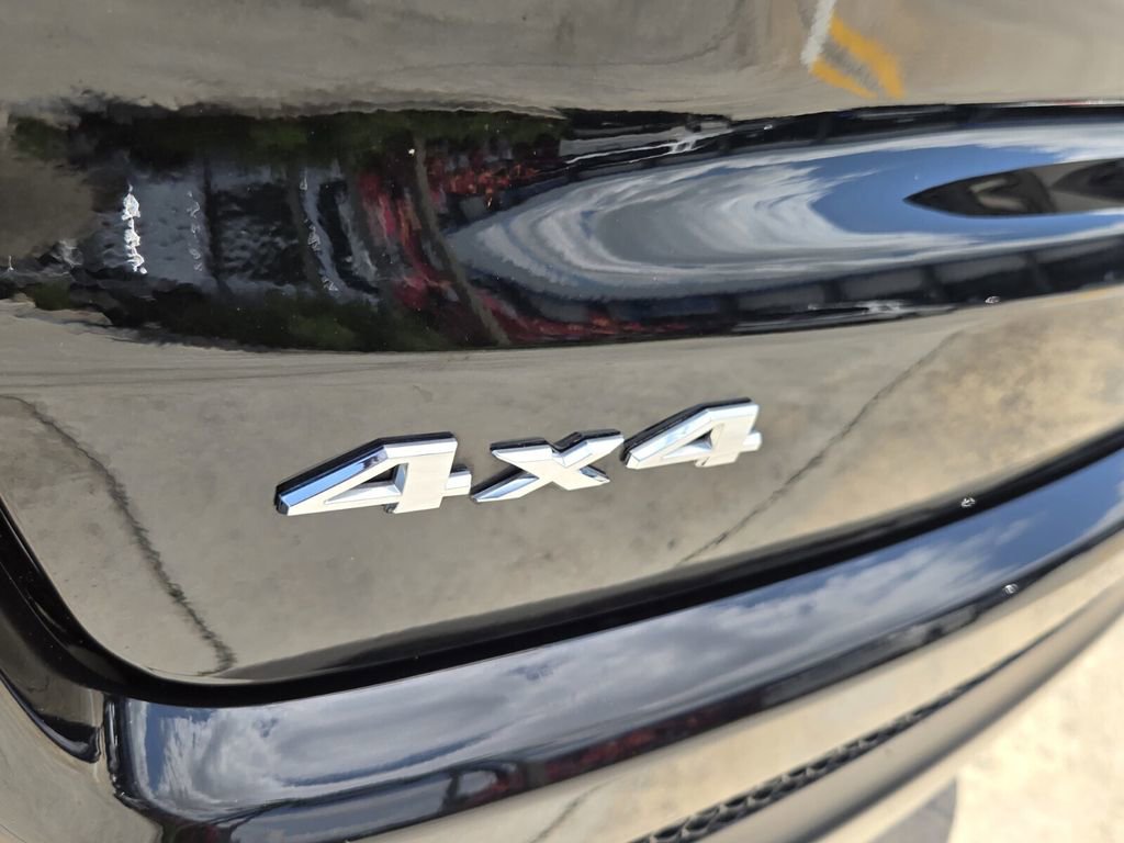 Used 2025 Jeep Compass Sport AWD/4WD image 13
