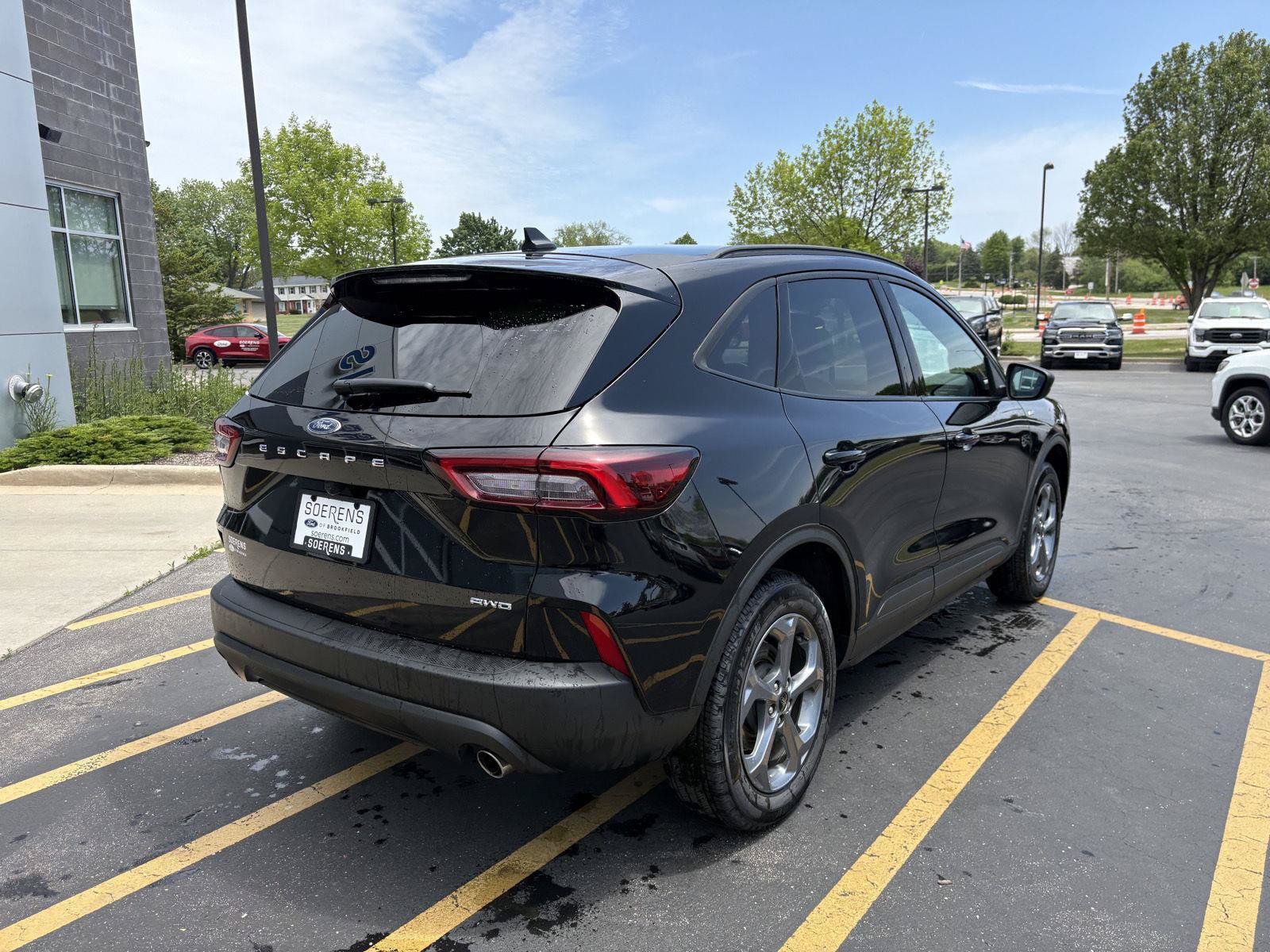 Used 2025 Ford Escape ST-Line AWD/4WD image 6