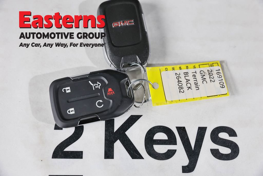 Used 2022 GMC Terrain Denali w/ Denali Premium Package AWD/4WD image 30
