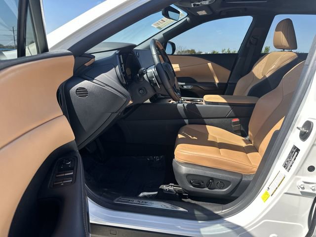 Used 2024 Lexus RX 350 Premium w/ Accessory Package (Z1) image 22