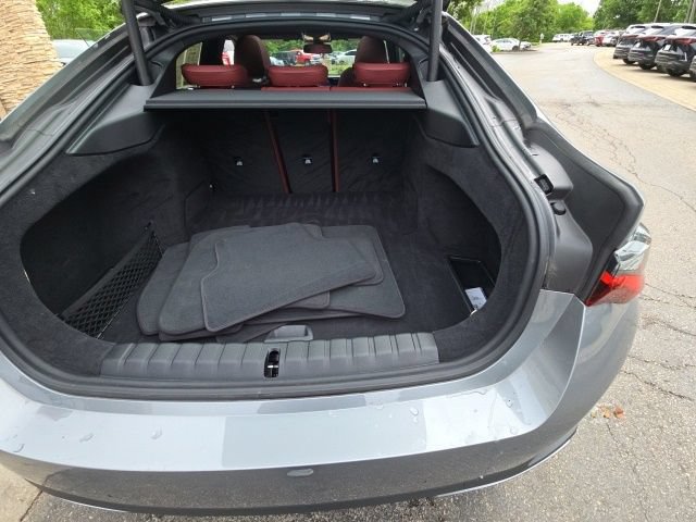 Used 2023 BMW i4 eDrive40 RWD image 40