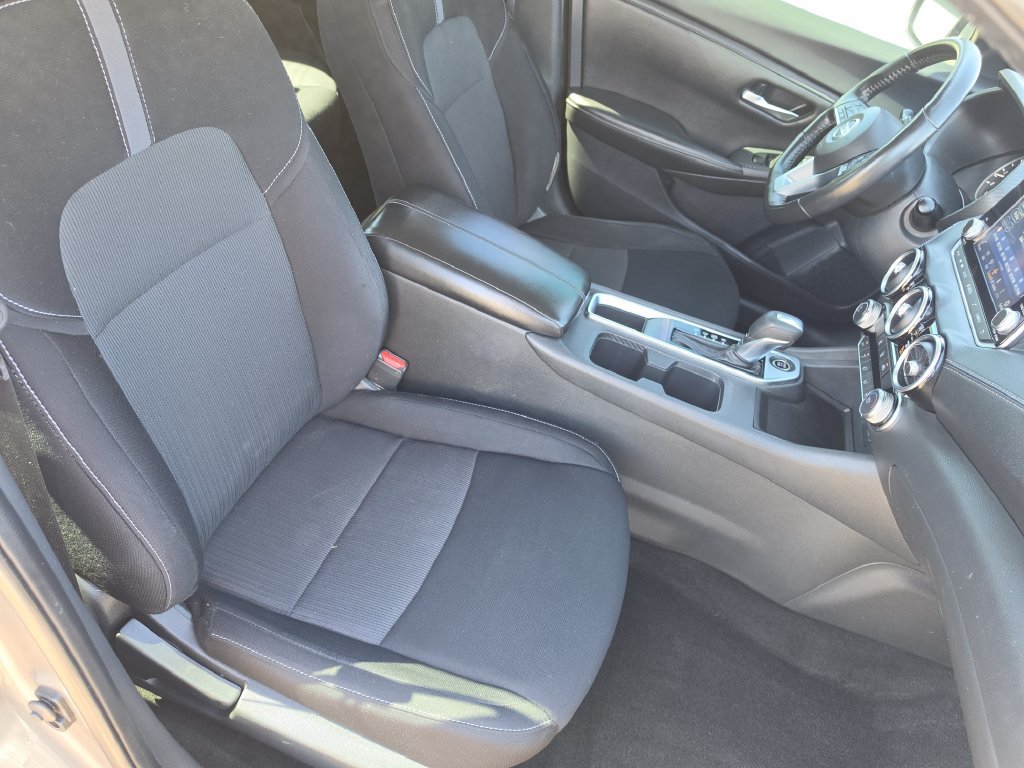 Certified 2022 Nissan Sentra SV FWD image 11