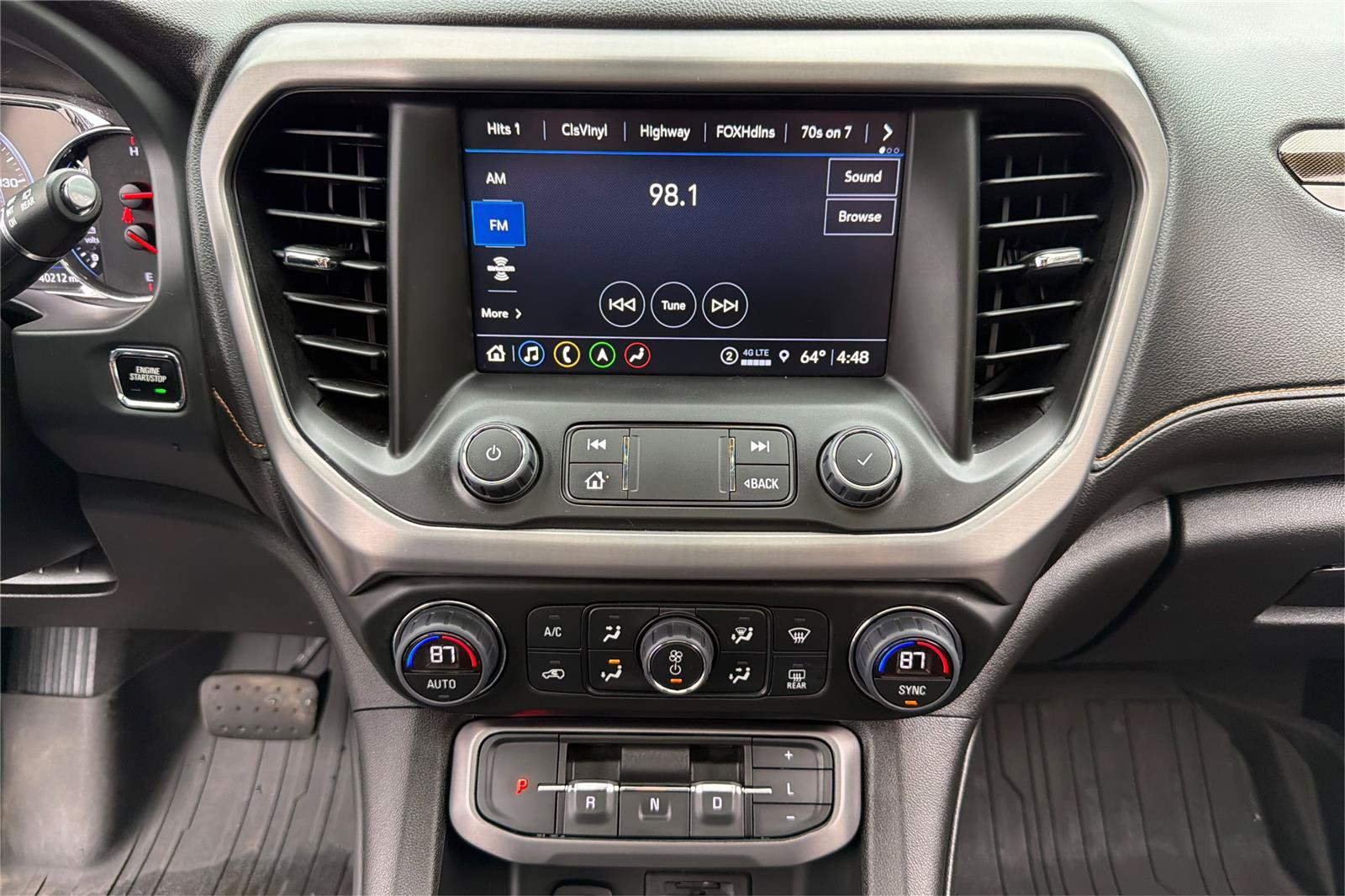 Used 2023 GMC Acadia AT4 w/ Technology Package AWD/4WD image 13
