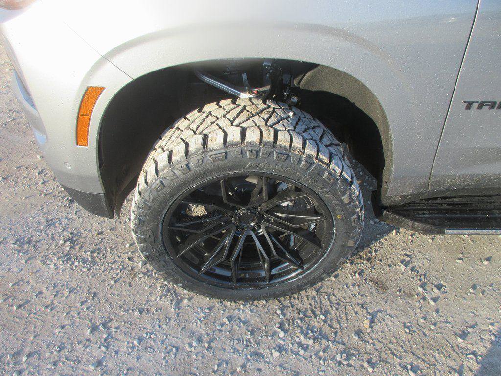 New 2026 Chevrolet Tahoe LS w/ LPO, Dark Essentials Package image 11