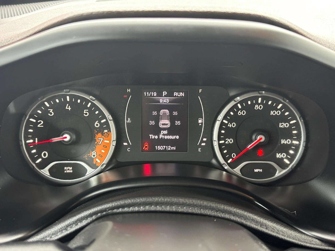 Used 2015 Jeep Renegade Latitude w/ Popular Equipment Group image 19