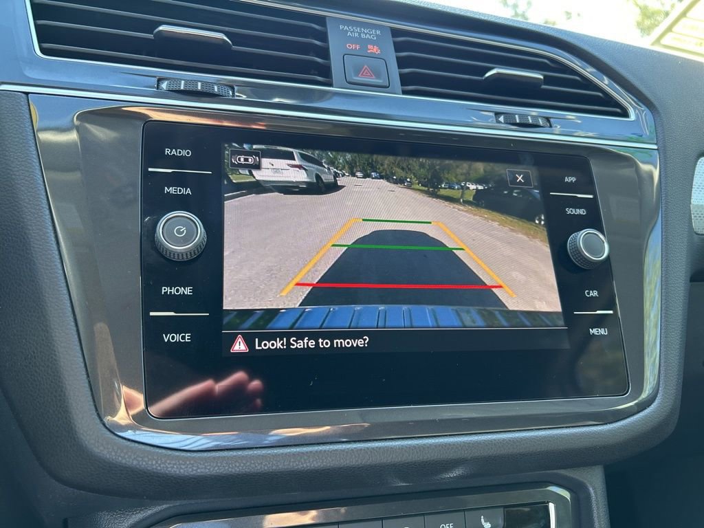 Used 2024 Volkswagen Tiguan S image 31