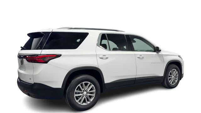 Used 2023 Chevrolet Traverse LT FWD image 2