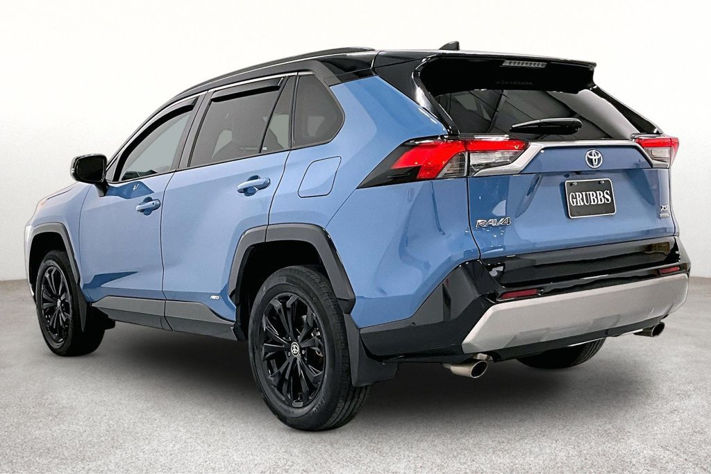 Used 2022 Toyota RAV4 XSE AWD/4WD image 15