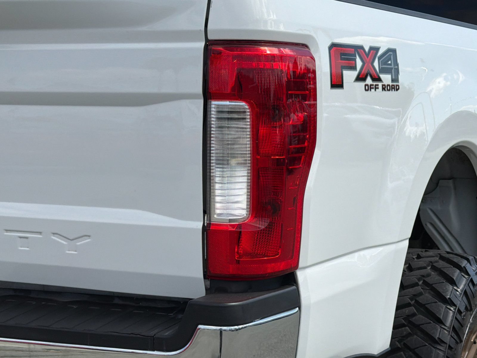 Used 2019 Ford F250 Lariat w/ Lariat Value Package AWD/4WD image 36