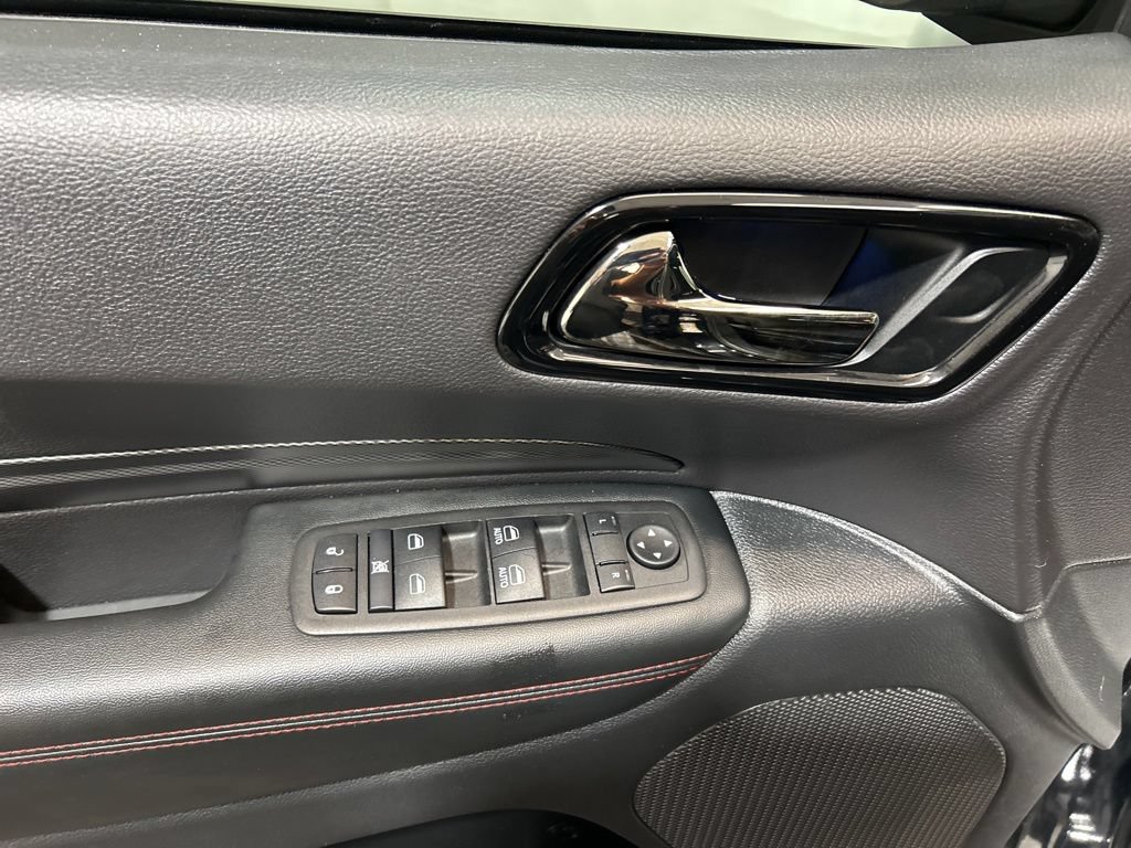 Used 2025 Dodge Durango GT AWD/4WD image 26