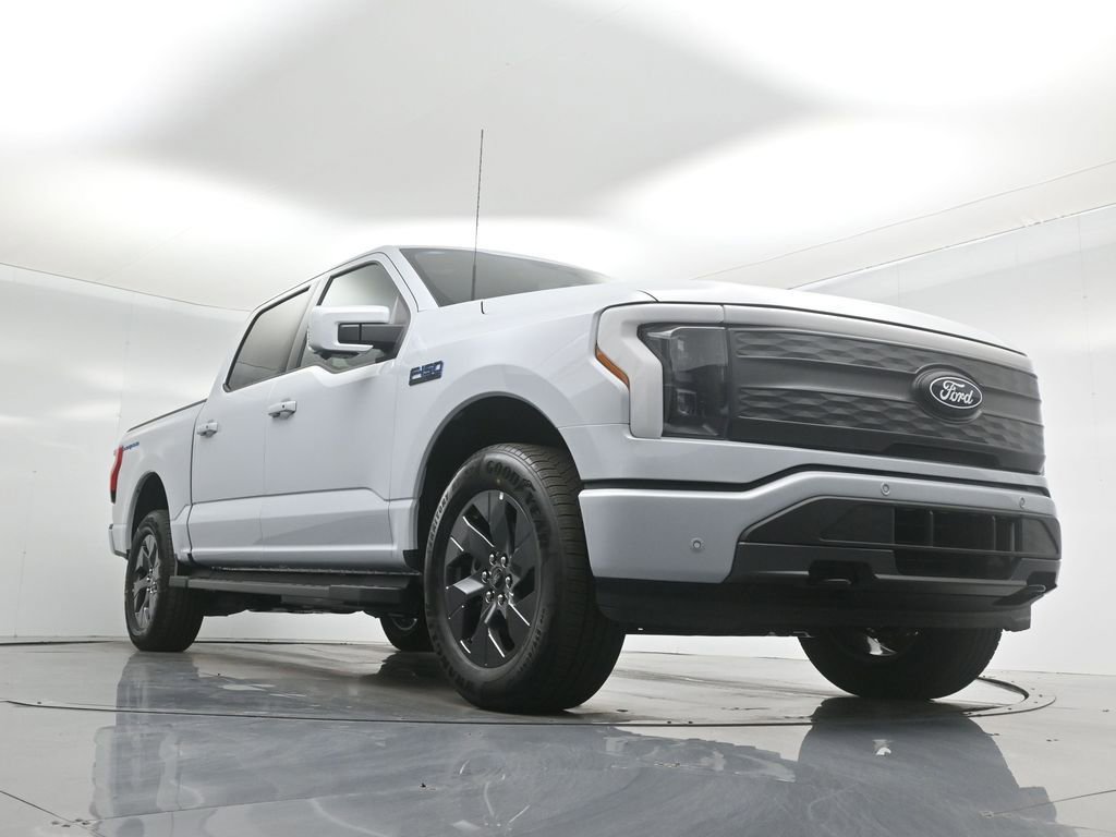 New 2025 Ford F150 Lightning Lariat image 46