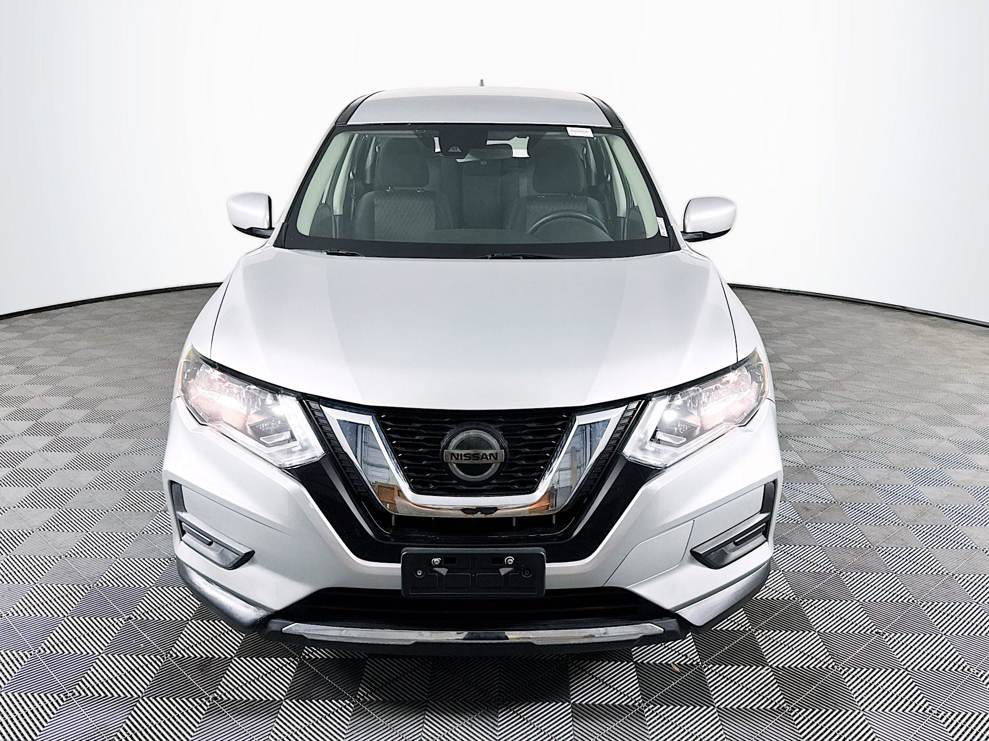 Used 2020 Nissan Rogue S AWD/4WD image 2