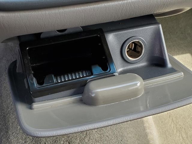 Used 2000 Cadillac De Ville FWD image 35