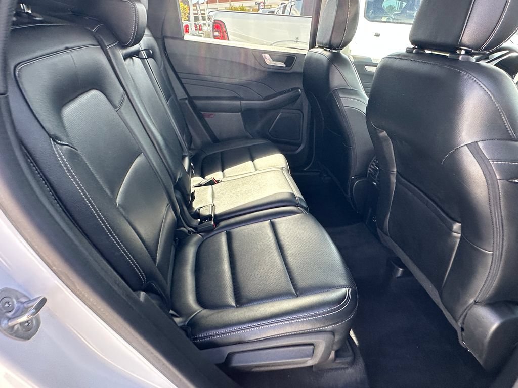 Used 2022 Ford Escape SEL FWD image 21