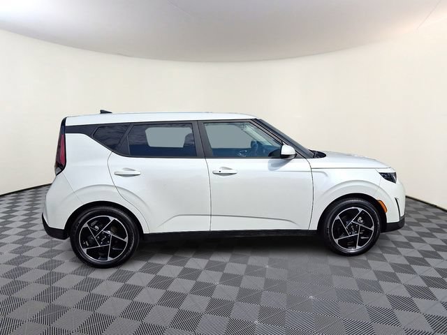 Used 2025 Kia Soul EX FWD image 8