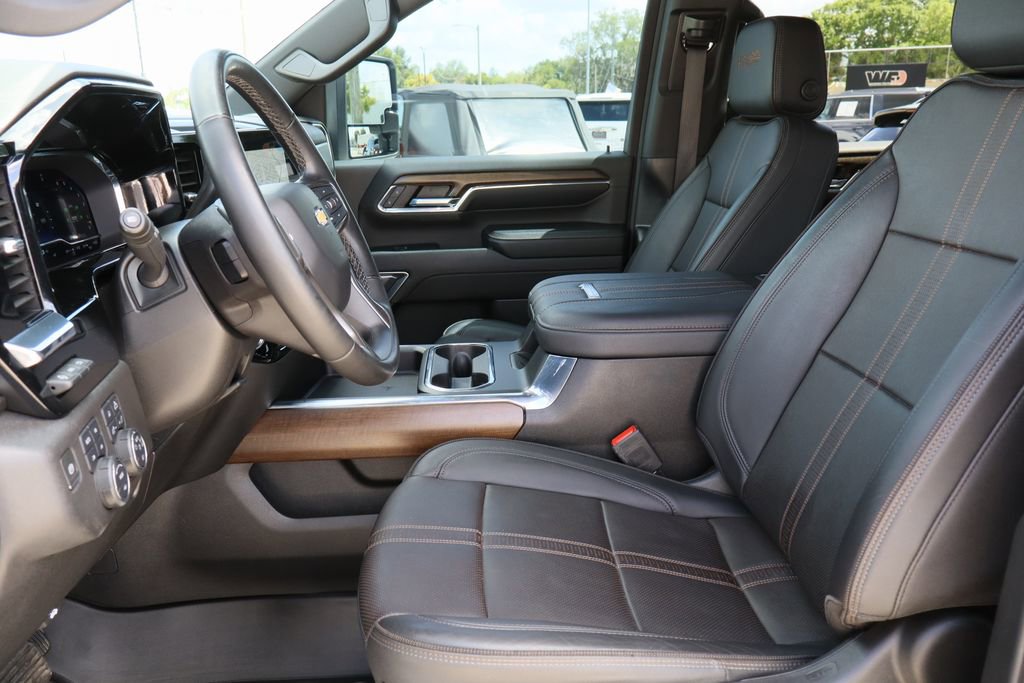 Certified 2024 Chevrolet Silverado 2500 High Country w/ Technology Package image 22