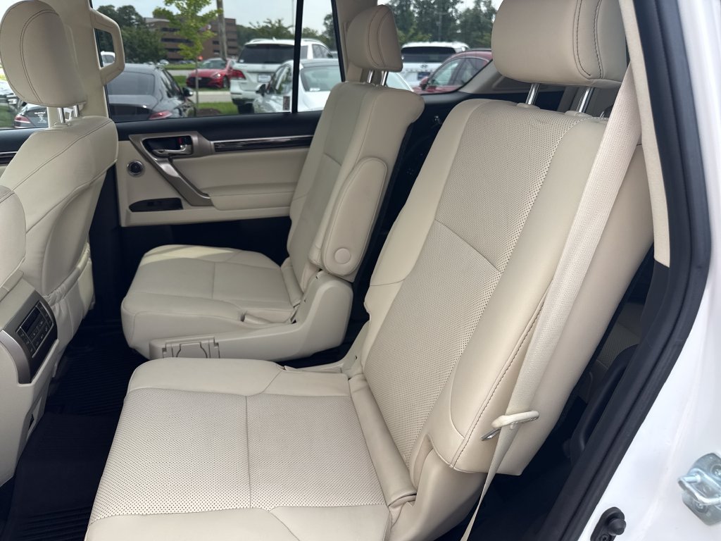 Used 2021 Lexus GX 460 Premium AWD/4WD image 14