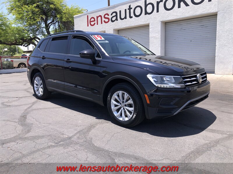 Used 2019 Volkswagen Tiguan S w/ 3rd Row Seat Package AWD/4WD image 2