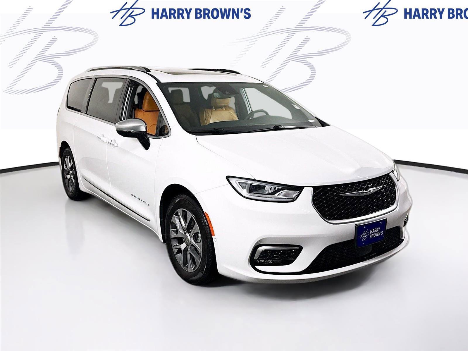 Used 2023 Chrysler Pacifica Pinnacle image 30