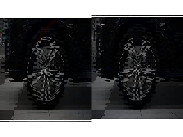 New 2026 BMW X7 M60i image 7