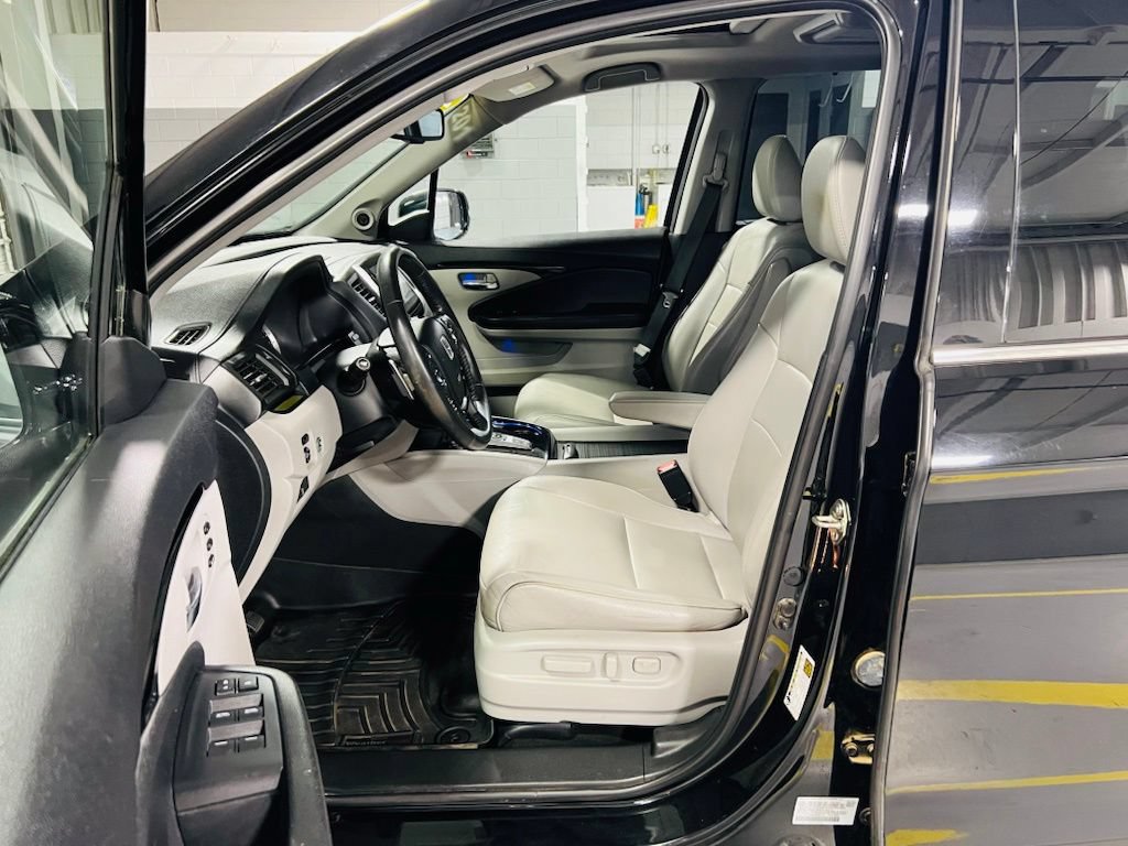 Used 2017 Honda Pilot Touring image 25